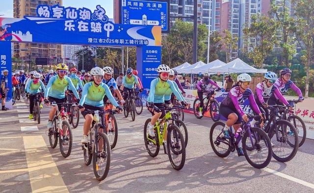 抚仙湖畔体育旅居热，户外运动激活“夏日经济”