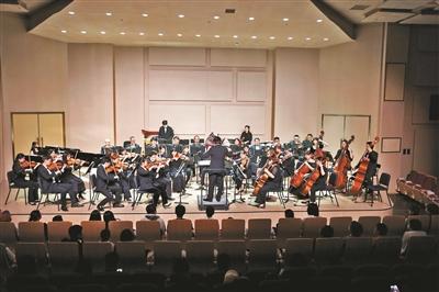 五棵松商圈：旧时歇脚地变身繁华新地标