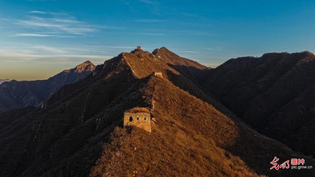 冬日长城 晨景如画