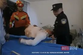 母亲在家突发疾病，儿子远程报警，公安消防联合救助图片