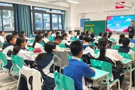 中国有多少种警察？移民管理警察进校园开课啦！图片