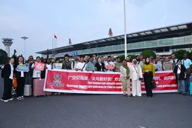 义乌包机邀百余位境外客商来“浙”买买买图片