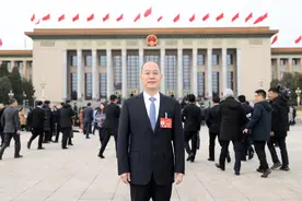 全国人大代表楼向平：推动嵩山实验室融入国家实验室体系 做强科创“国家队”图片