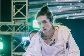 时隔两年，MIRROR演唱会事故伤者接受创新手术等待新生图片