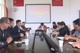 县领导开展教师节走访慰问活动图片