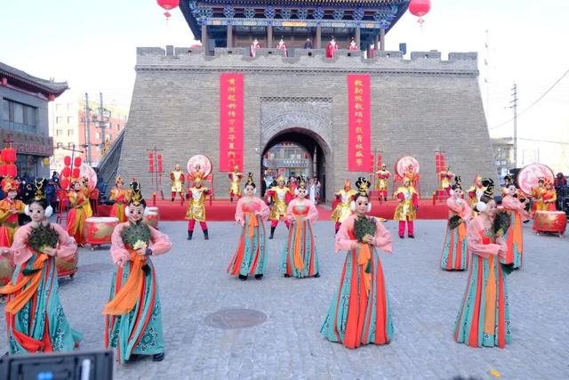 呼和浩特摩登上海！2025呼和浩特冰雪季全国文旅推介会正式开启