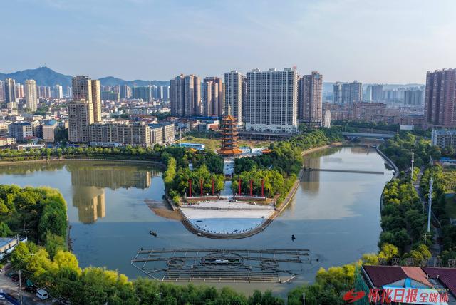 鹤鸣洲区域文旅化改造项目目前正在全力推进