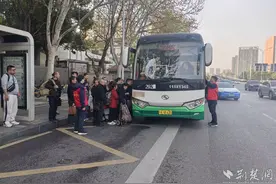 应对岱黄高速拥堵，292路公交清明假期 “改道” 畅行图片