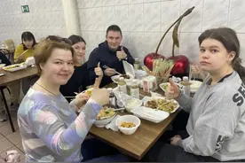 芙蓉麦饼飘香莫斯科 大荆炒粉干“食诱”巴黎 温州乐清本土美食做起海外洋生意图片
