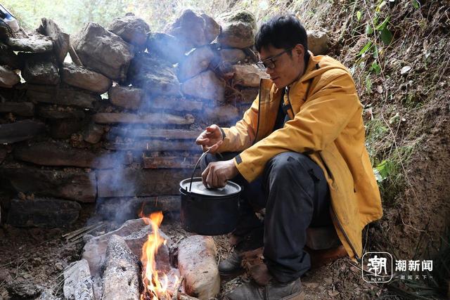 一场摸索于山野、流量与规则之间的“荒野求生”