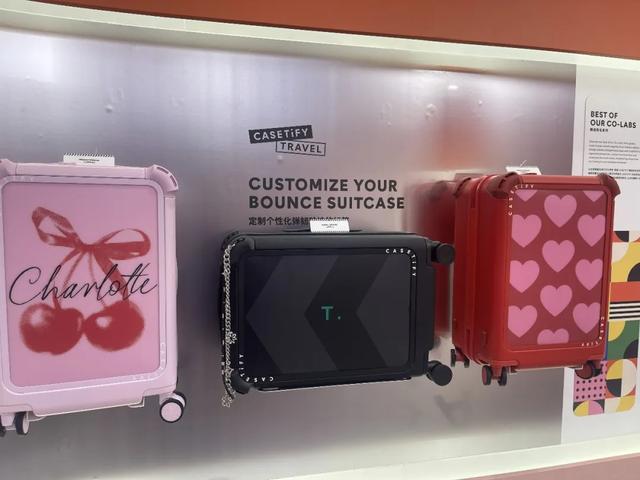 499天价手机壳，杨紫Lisa同款，一年狂卖36亿