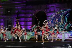 中外友人共飨盛宴！上海旅游节花车巡游外滩盛大举行图片
