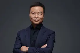 全国人大代表、小鹏汽车董事长兼CEO何小鹏：通过渐进式政策创新 推动科技创新成果产业化落地图片