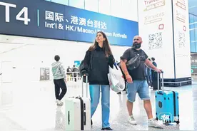 杭州机场口岸一季度出入境客流破百万图片