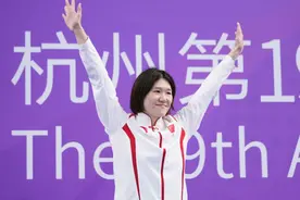 两次退役，两次复出，叶诗文圆梦巴黎奥运，网友：她追上了12年前的自己！图片