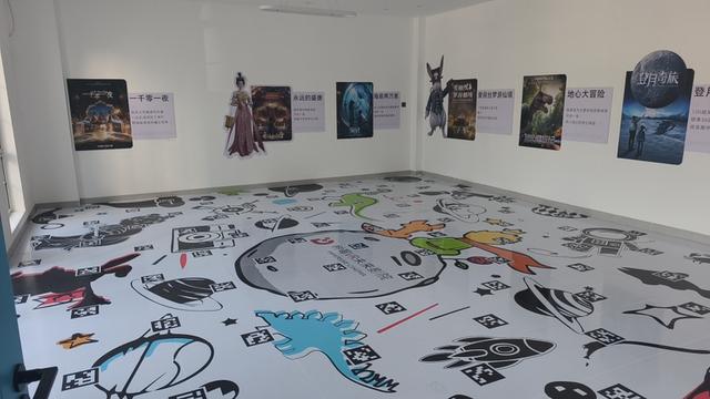 古寨玩转VR！深圳报业树莓VR未来影院落户英德梅子寨