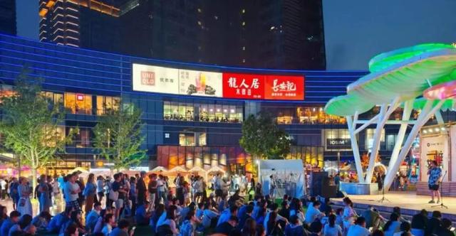 亦城寻秋：那些藏在光影与烟火里的→