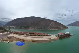 东川港一期主体工程完工图片