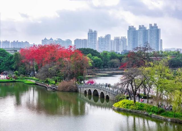 解闷必备！老城区徒步路线+2，探秘“百变”视觉廊道！