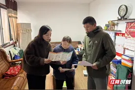 “敲门行动”关爱独居老人 守护冬日安全图片