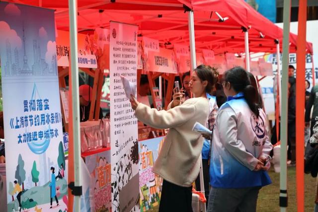 愚园路“文明多巴胺”来袭！这趟彩色之旅治愈你的秋冬~