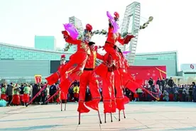 中央媒体看辽宁丨光明日报：【我们这些年俗】高跷秧歌图片