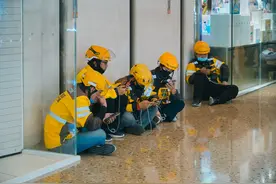 外卖骑手超时工作观察：每天工作十四五个小时成常态，该设置最长工作时限么？图片