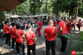 对话孤独症儿童家长：理解、包容、接受和支持“星星的孩子”图片