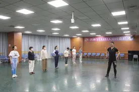 夜校再添生力军！济南开启“997·全龄化闲暇美育”新模式图片