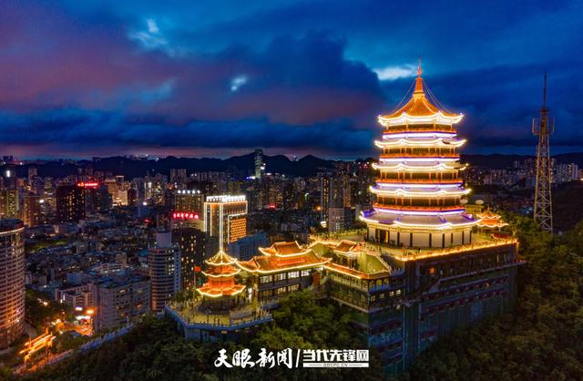 G视觉丨山体公园灯光扮靓城市夜景
