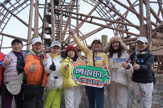 用徒步和阅读迎接新年 “黄河Walk·悦见读者”城市漫步跨年公益活动温暖启程