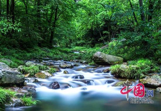 张家界武陵源：“凉”资源撬动“热”经济