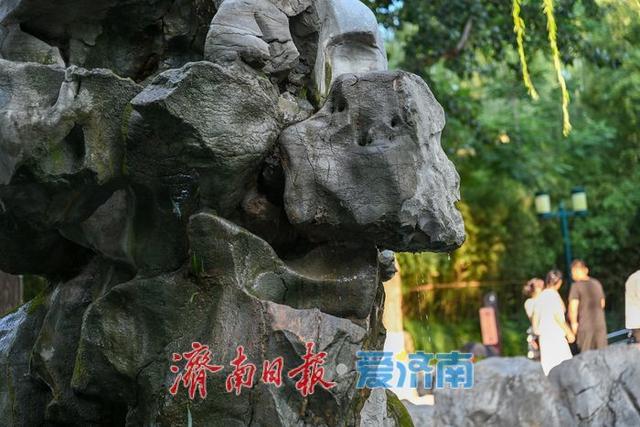 一年四季 泉在济南丨“月牙飞瀑”将再现！月牙泉喷涌箭在弦上