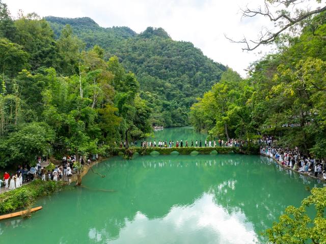 游客从“看景”到“入景”!荔波绘就“十四五”旅游发展新答卷
