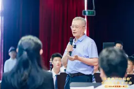 广州黄埔开学第一课奏响“最爱我们的国歌”图片