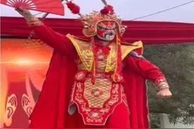 蛇年新春文化庙会亮相智利“中国公园”图片