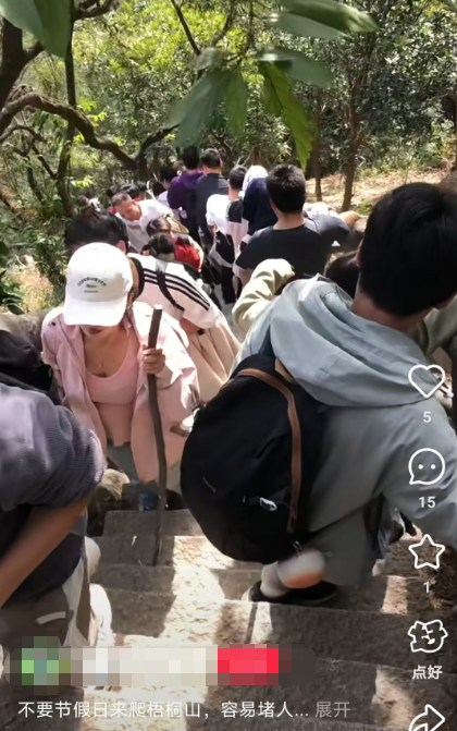“堵人了”！深圳多个景区爆满、名额抢光！网友：到底有谁在啊