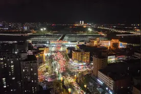 老城区“新商圈”为何人气爆棚？解密商丘市梁园区商贸复苏背后的流量“密码”图片