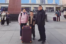 “游子回陇记”系列报道之三 从北京到兰州 家里的灯火最暖图片