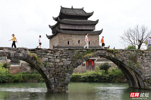 跨越八百年！古村上甘棠的步瀛桥，每块石头都藏着故事