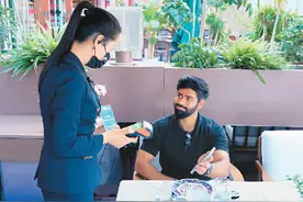 巴基斯坦客商冉纳在北京的一天（外籍人士在华支付更便利④）图片