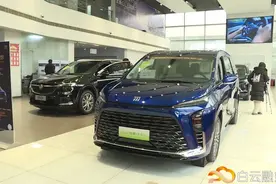 淡季变旺季！优惠叠加，汽车销售火热→图片