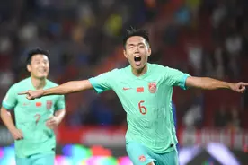 国足最新FIFA排名保持不变：世界第79，亚洲第11图片