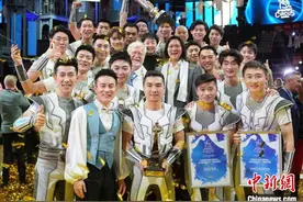 中国杂技团摘冠第15届匈牙利布达佩斯国际马戏艺术节图片