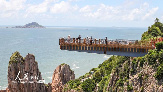 浙江台州：海岛旅游人气旺