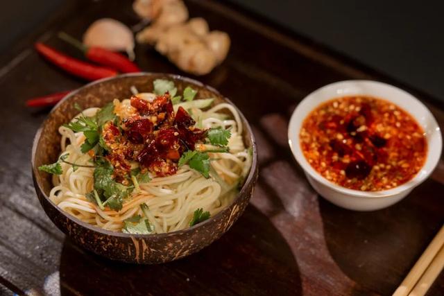 “渝超”巫溪观赛 耍事多