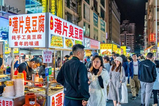 南宁×西宁夜市CP带你解锁 “南火西燃” 新玩法​