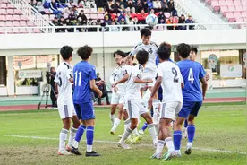 狭路相逢勇者胜！山东队击败上海队摘三大球运动会男足金牌图片