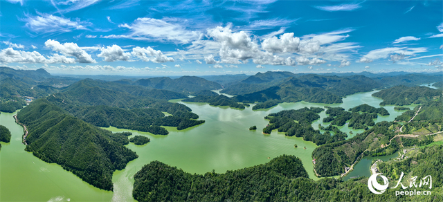江西上犹：湖光山色景如画