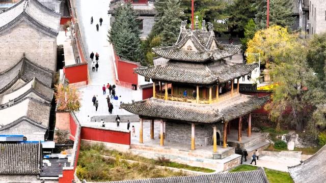 金秋五台山 醉美山色入画来